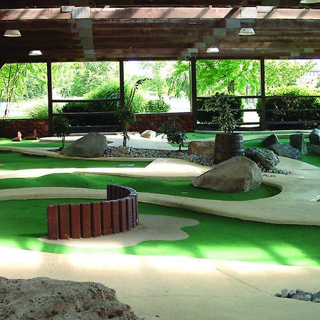 Circle M Rv & Camping Resort - Caravan Park Millersville Екстер'єр фото